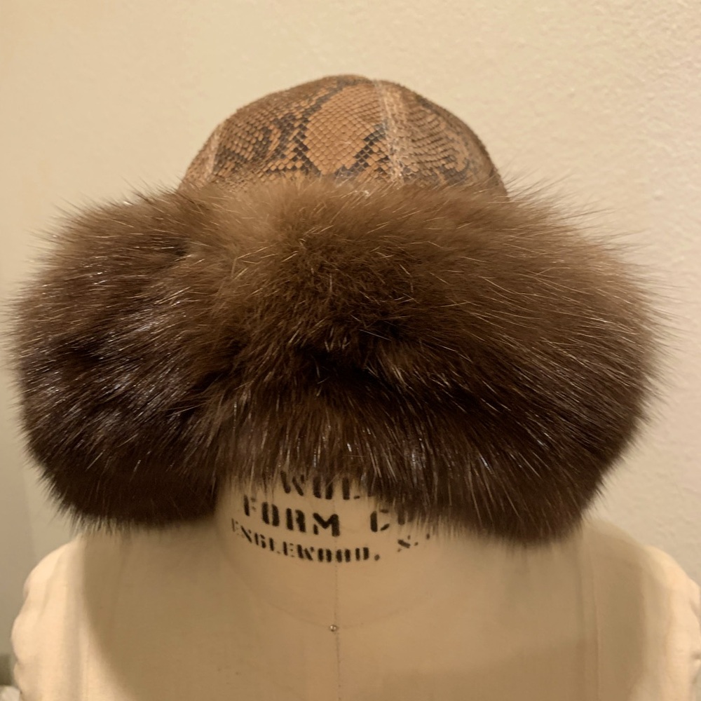 LENORE MARSHALL NEW YORK. VINTAGE BROWN FOX FUR AND SNAKE HAT. ONE SIZE. - Picture 2 of 6